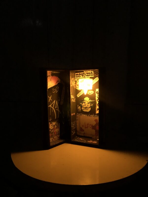 LUMINARIA DE MESA