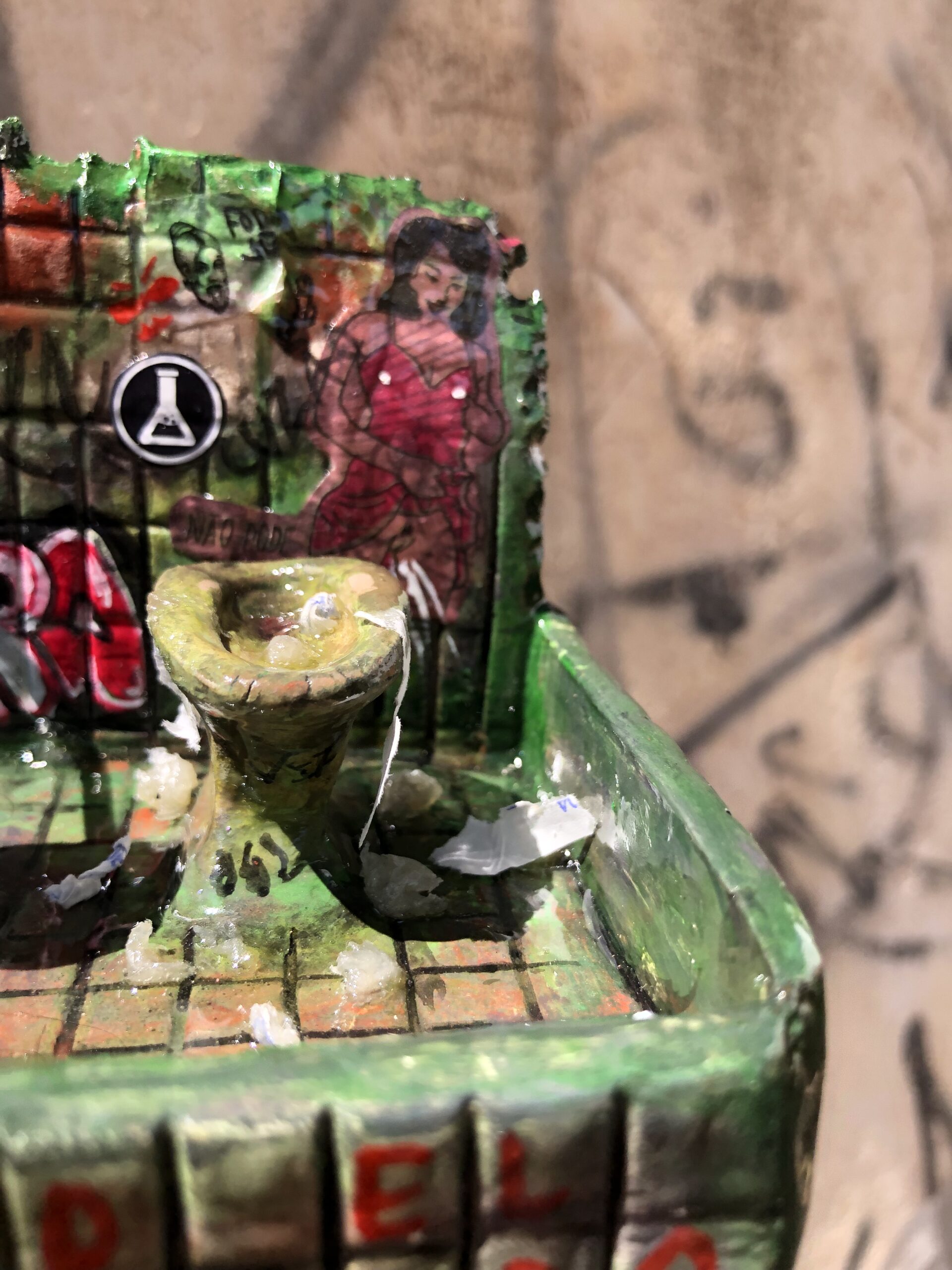 CINZEIRO - BANHEIRO VANDAL - Imagem 5