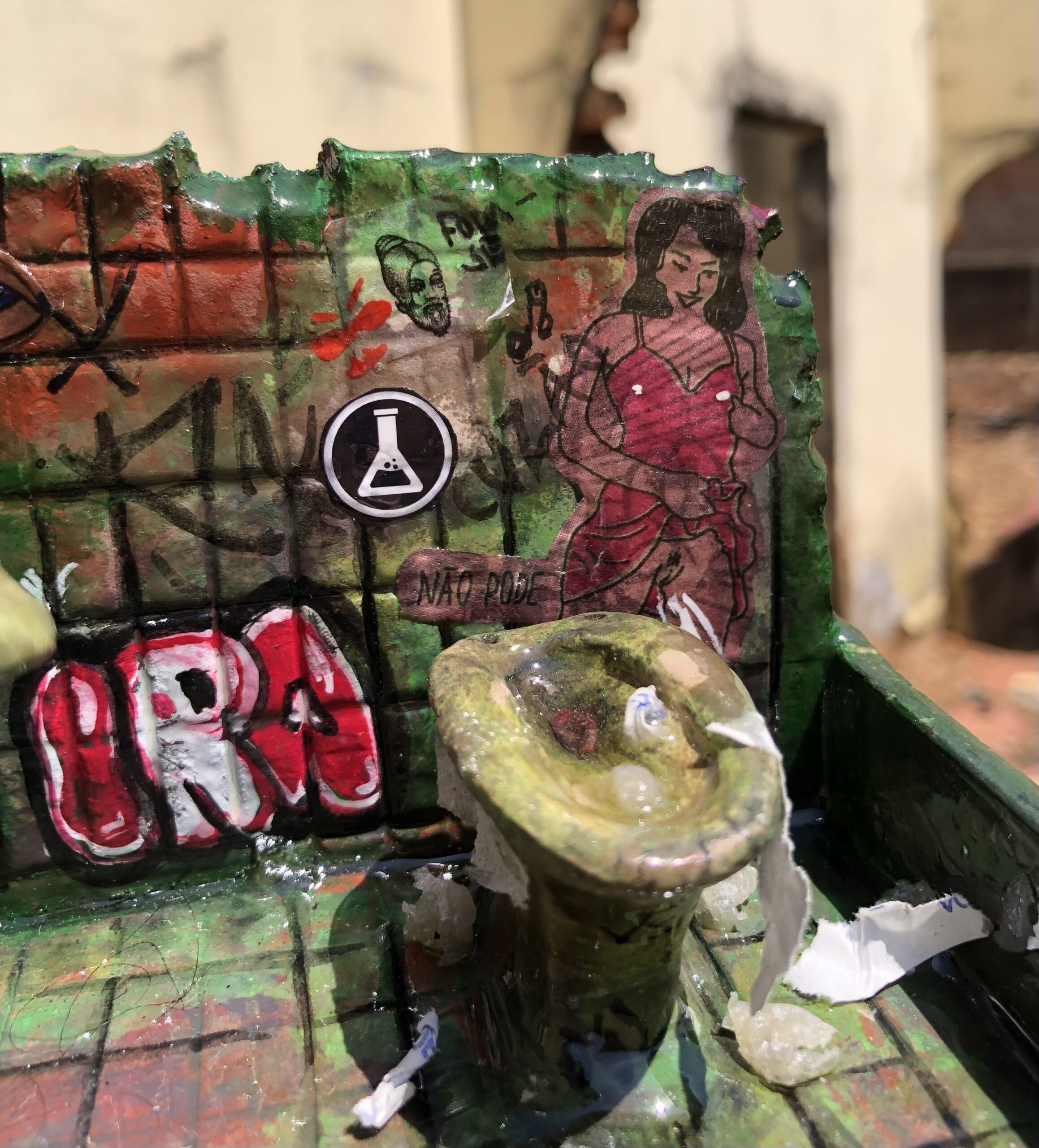 CINZEIRO - BANHEIRO VANDAL - Imagem 2