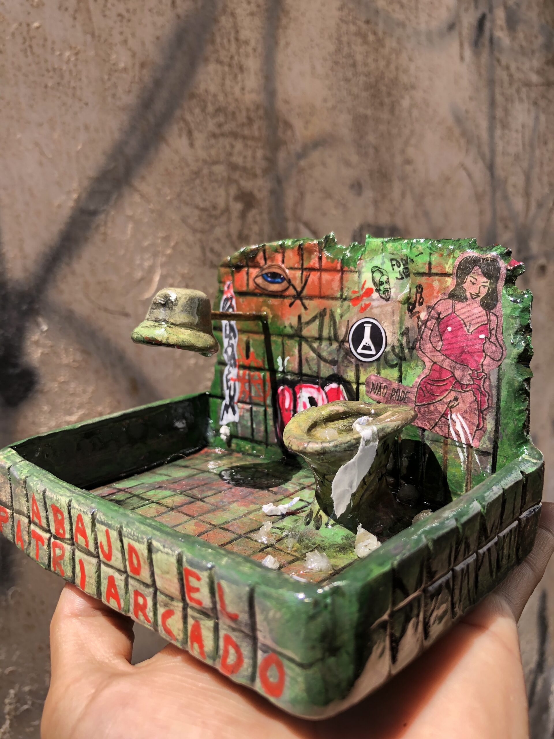 CINZEIRO - BANHEIRO VANDAL - Imagem 8