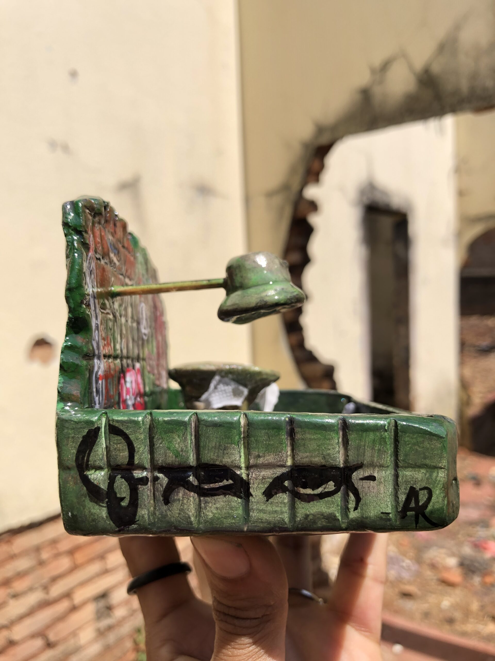 CINZEIRO - BANHEIRO VANDAL - Imagem 7